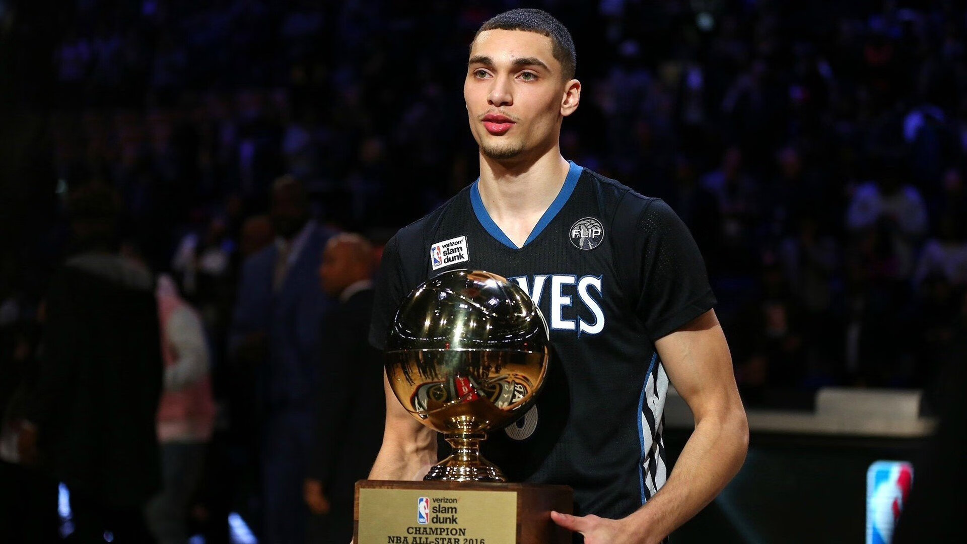 波尔曼的突破与传球精准度让袋鼠队在进攻端形成强大压力，波尔曼斯