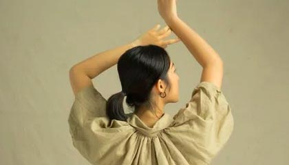 九游网页版官网-瑞·弗兰：全黑队的“防守专家”，每一次关键拦截都帮助球队稳住局面